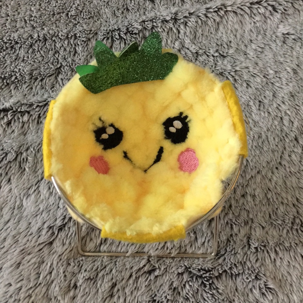Pineapple Phone holder